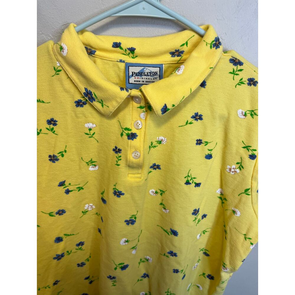 Pendleton Collared Button Up Yellow Floral Short … - image 3